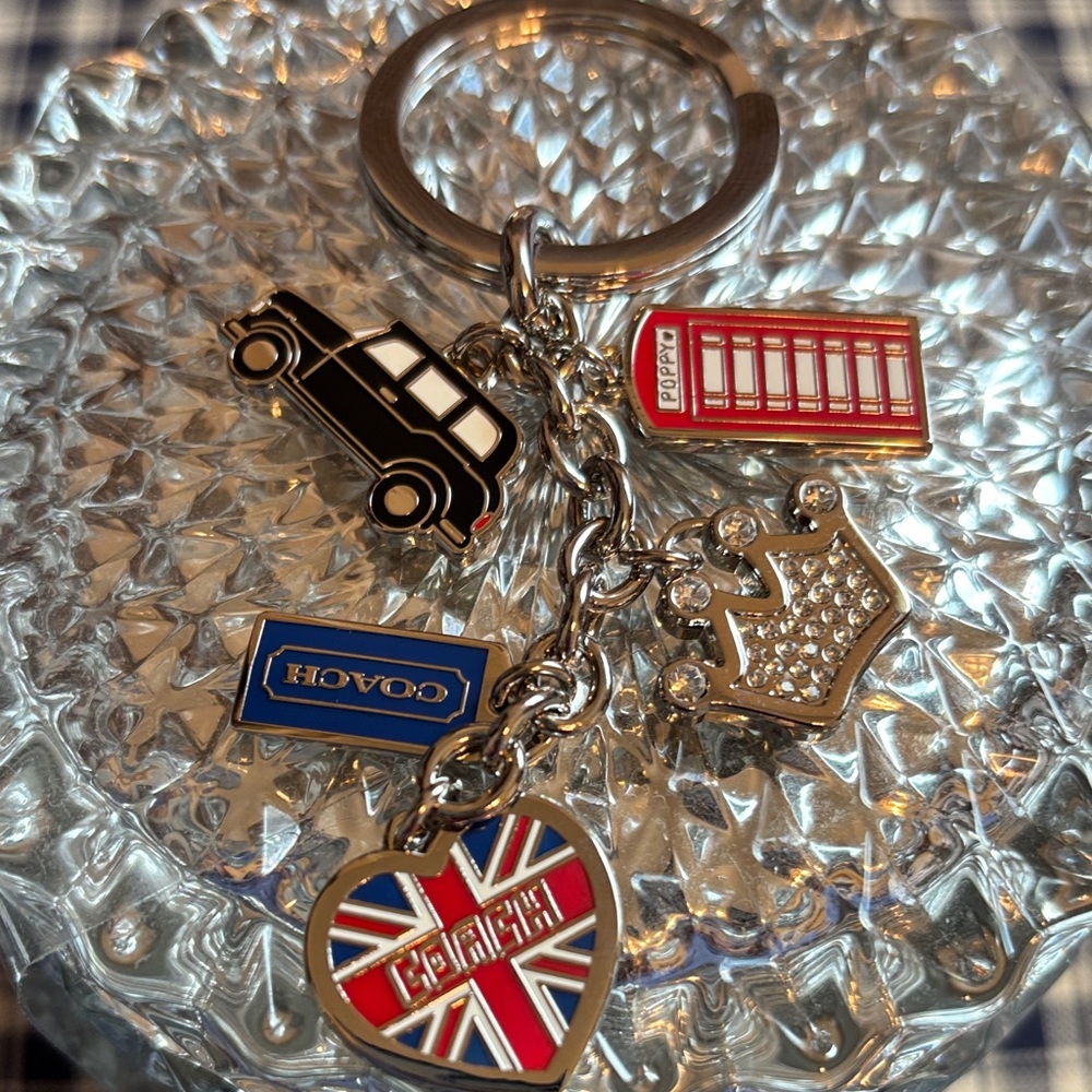 Coach poppy vintage Silver-tone London Charm Keychain with Union Jack Heart - Picture 3 of 5